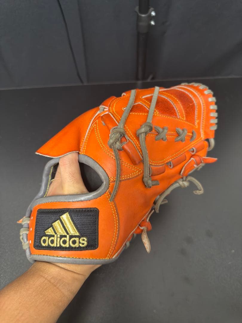 超貴重　早い者勝ち　アディダス　硬式投手用グローブ　斉藤和巳モデル