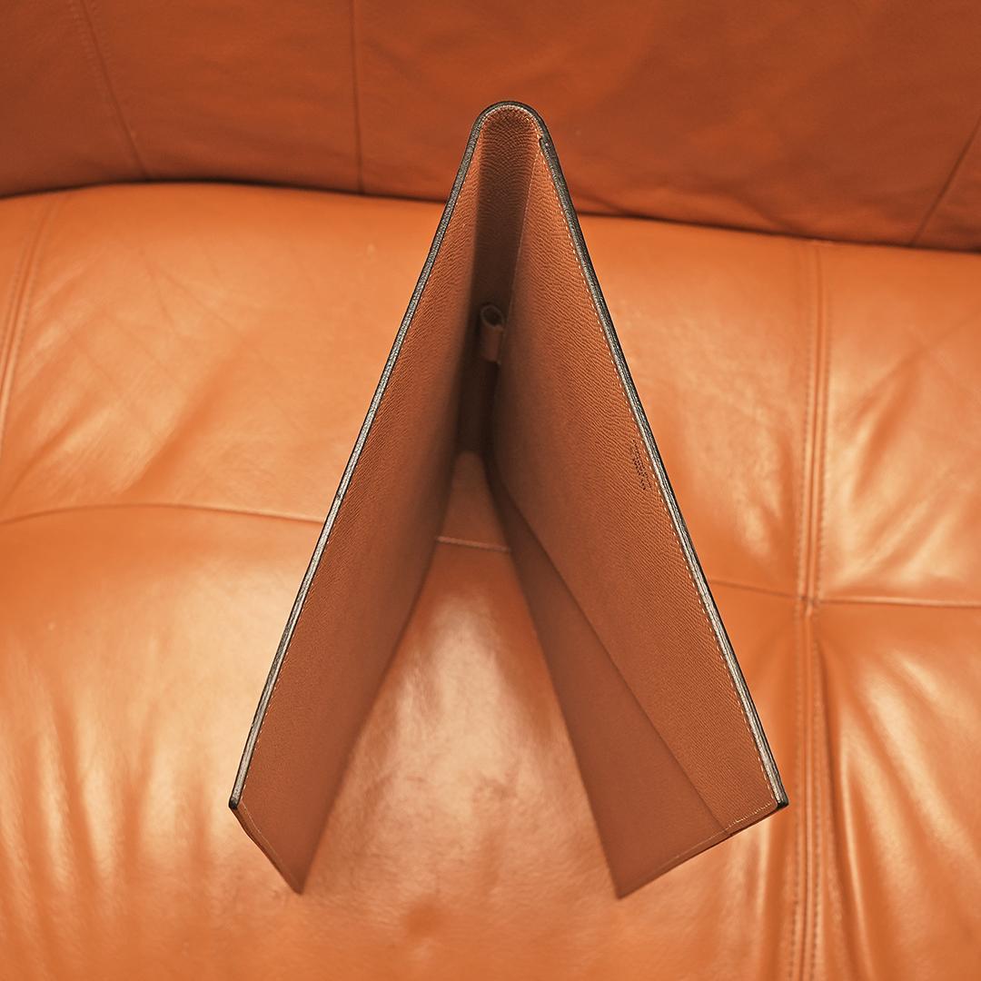 希少　美品　 エルメス A4　ノートカバー　バイカラー　アジェンダ ブルージーン