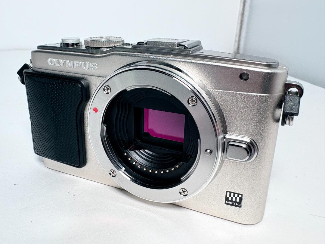 僅か546ショット オリンパス PEN Lite E-PL5 ボディ