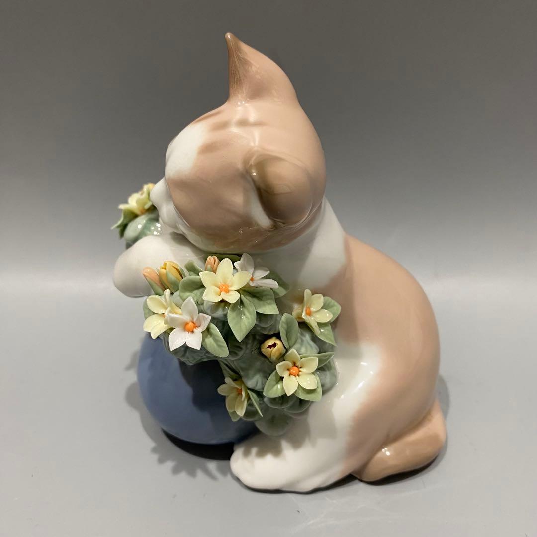 美品 LLADRO リヤドロ お昼寝の場所 子猫 磁器人形 インテリア 猫