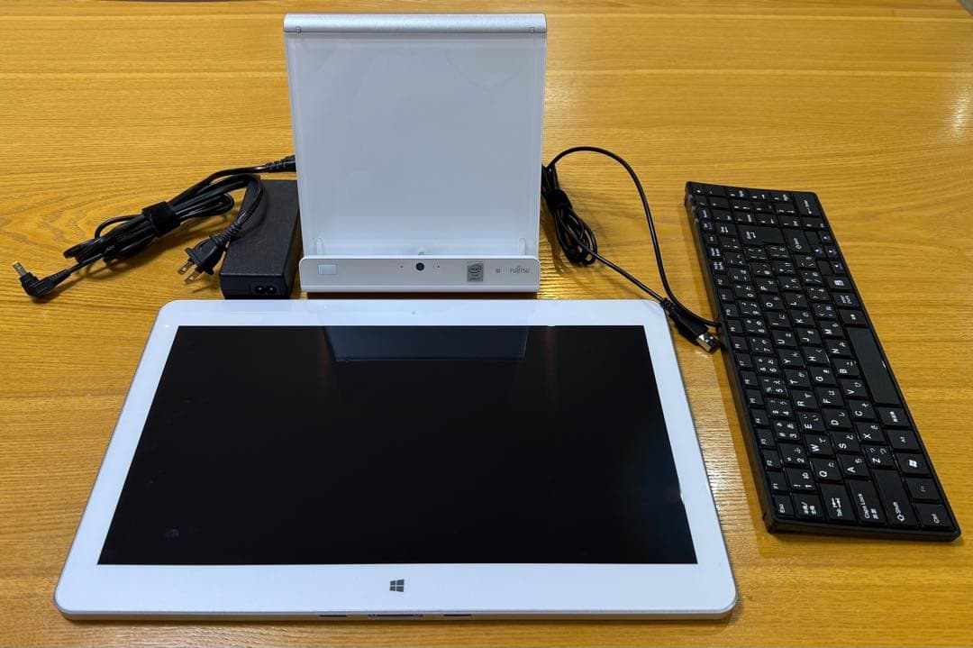 富士通 LIFEBOOK GH77