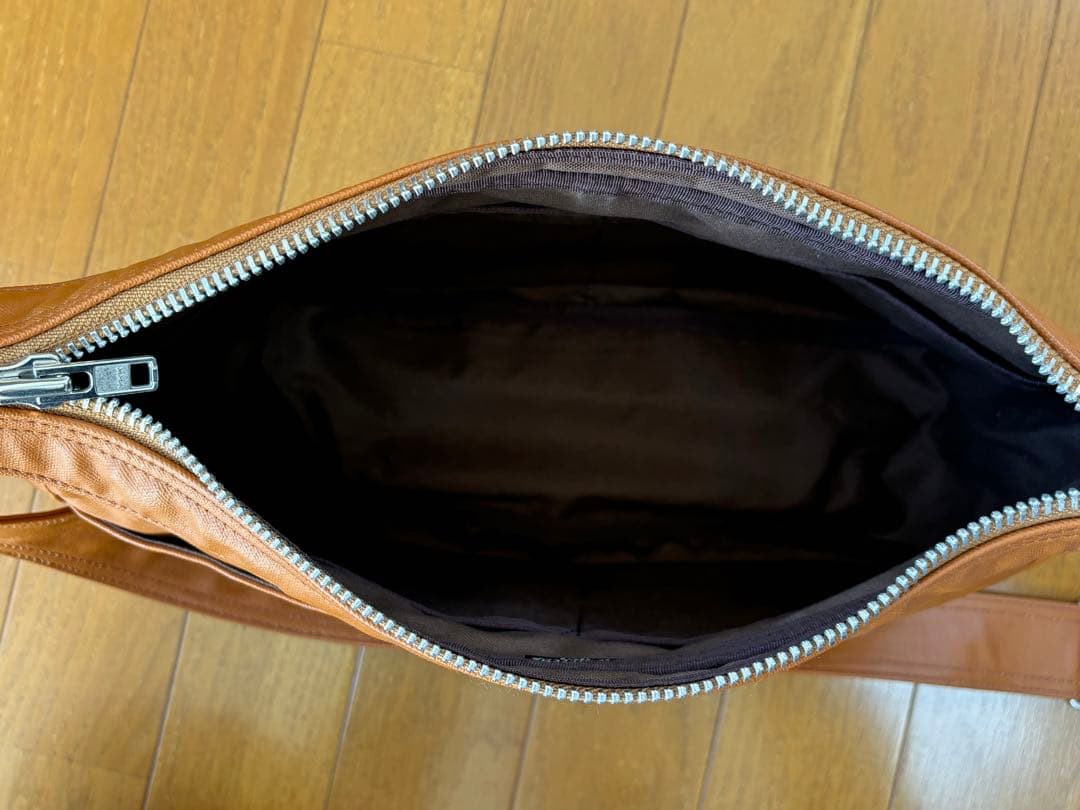 新品同様　廃盤　ポーター　フリースタイル　ショルダーバッグ キャメル　半月型