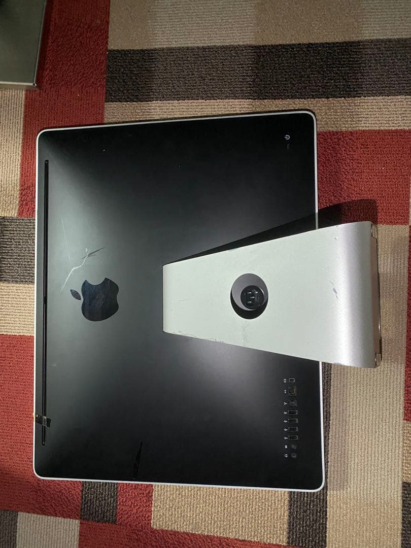 ② iMac 24インチ　Early 2009 ジャンク品