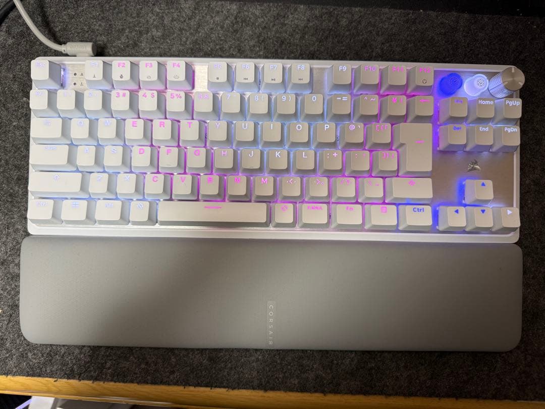 CORSAIR K70 PRO TH ホワイト