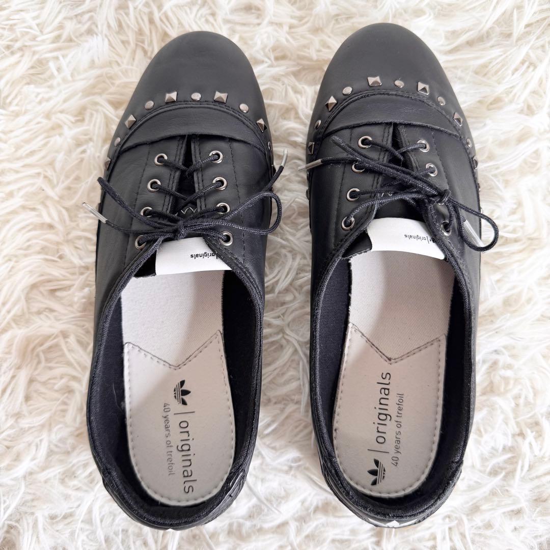 【新品】アディダス オリジナルス スタッズ レザー フラットシューズ 40周年