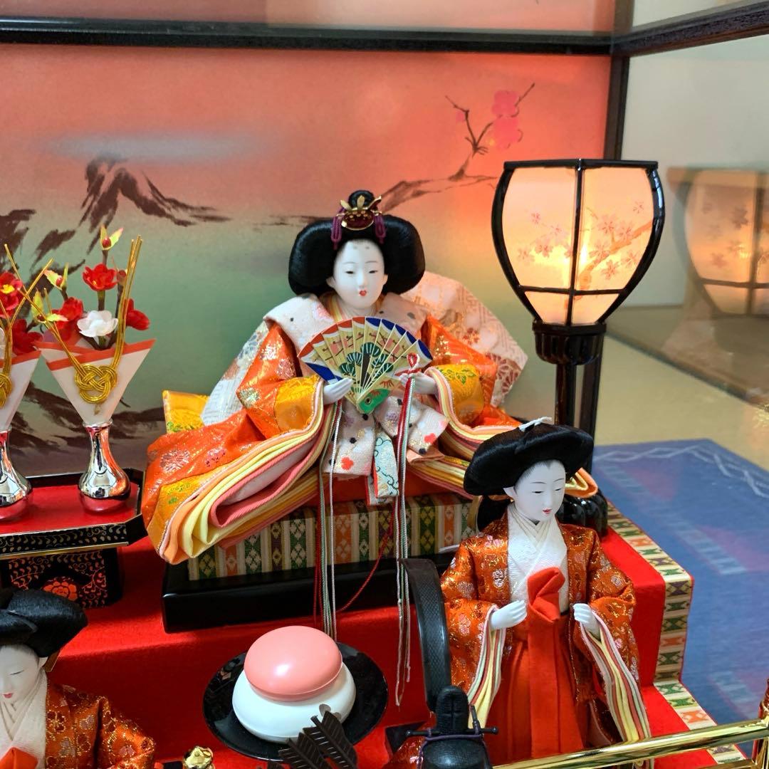雛人形　7人飾り　3段　ケース　オルゴール　灯りつき