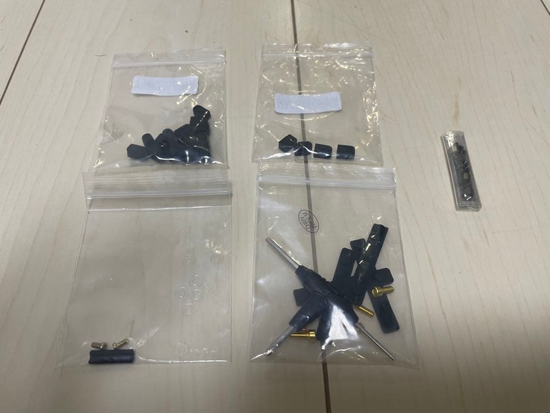 QK65 Black White 自作キーボード　ホットスワップ　メカニカル