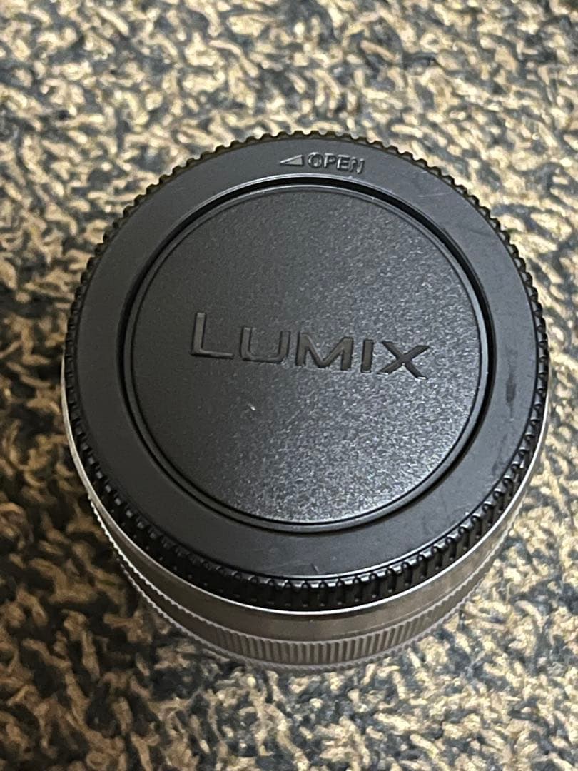 Panasonic 35-100mm ズームレンズ