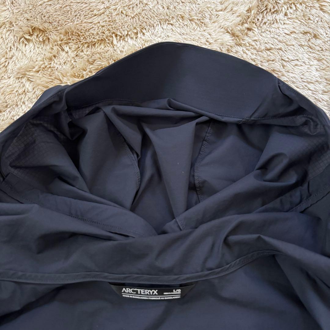 【美品】ARC'TERYX スコーミッシュフーディ L ダークネイビー