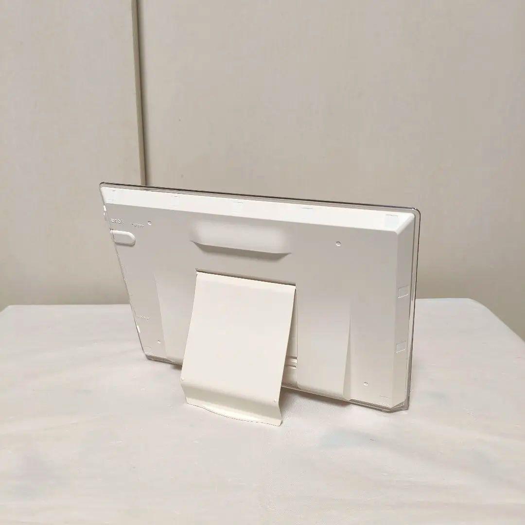 【極美品】パナソニック プライベート ビエラポータブルテレビ UN-10E5