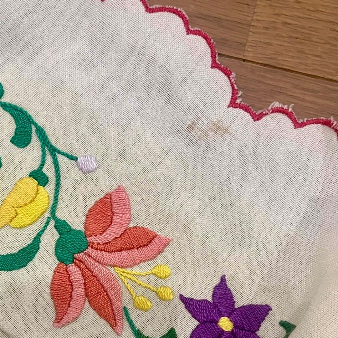 ハンガリー蚤の市購入ヴィンテージカロチャ刺繍カーテン2枚