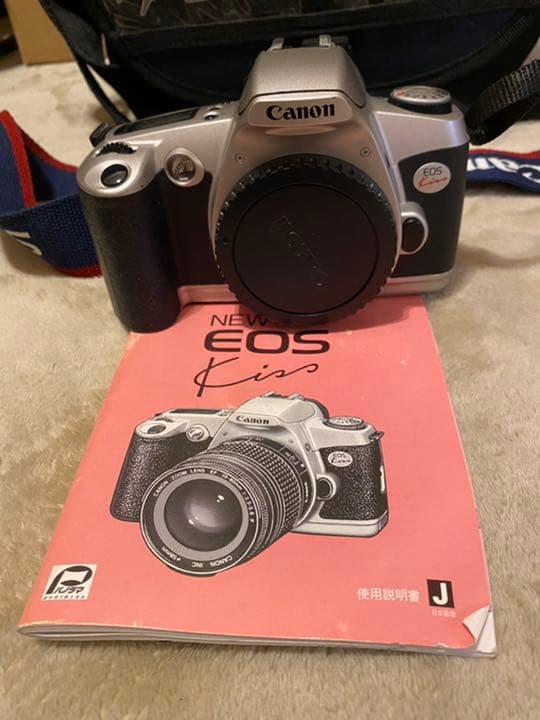 【ケース付き！】キャノンNew EOS Kiss, Tamronレンズ