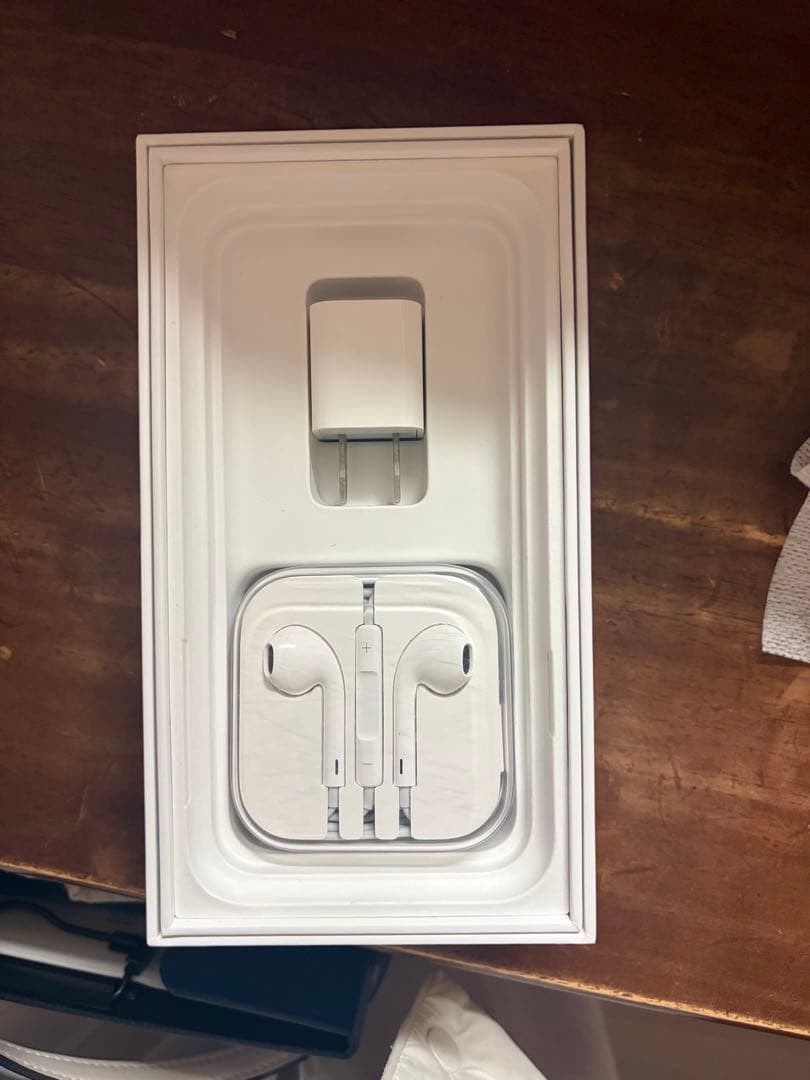 iPhone11 64G ホワイト