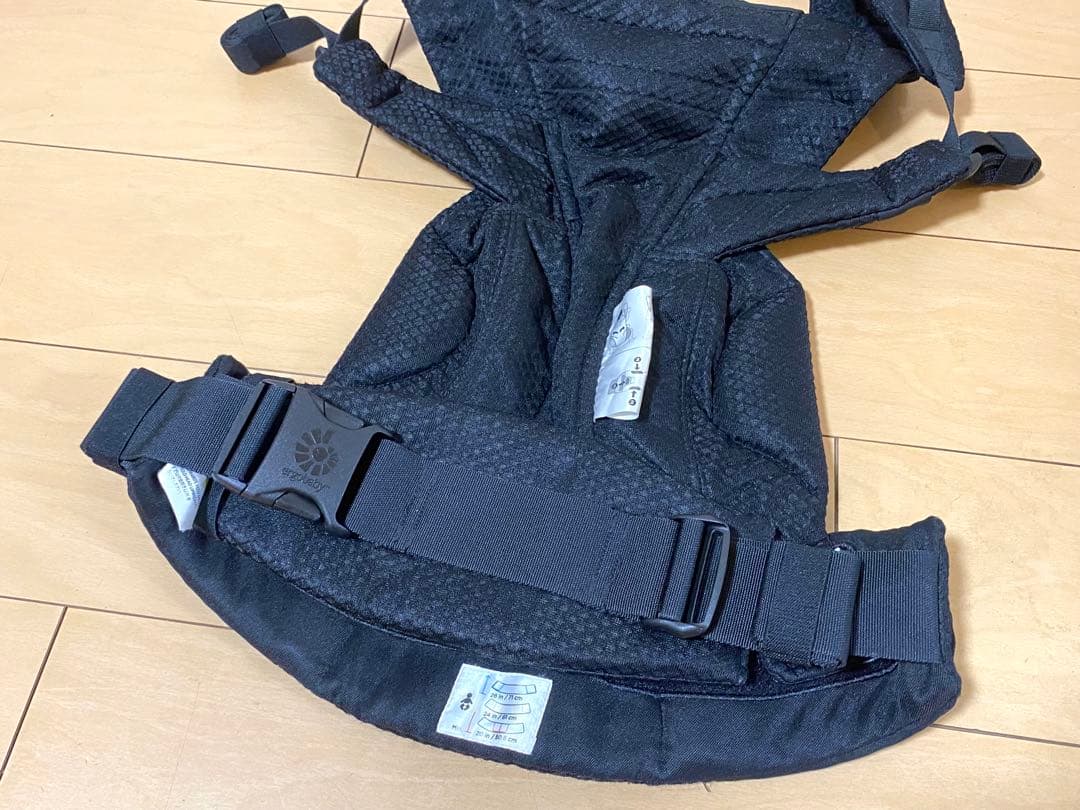 【美品】Ergobaby エルゴベビー 抱っこひも OMNI Breeze