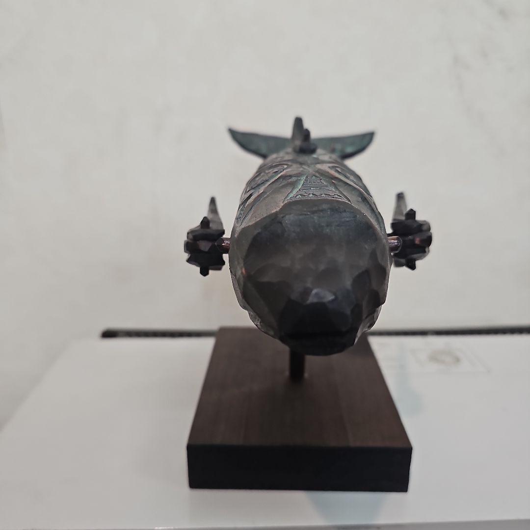 阿部紀男「鯨」アイヌ文様 木彫り 丸彫り