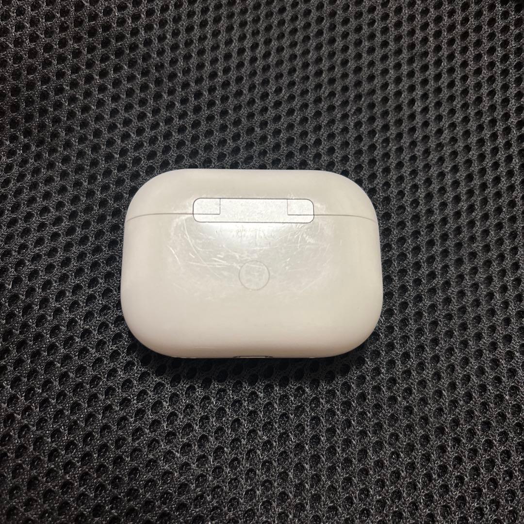 AirPods本体 ホワイト 充電ケース付き　第二世代