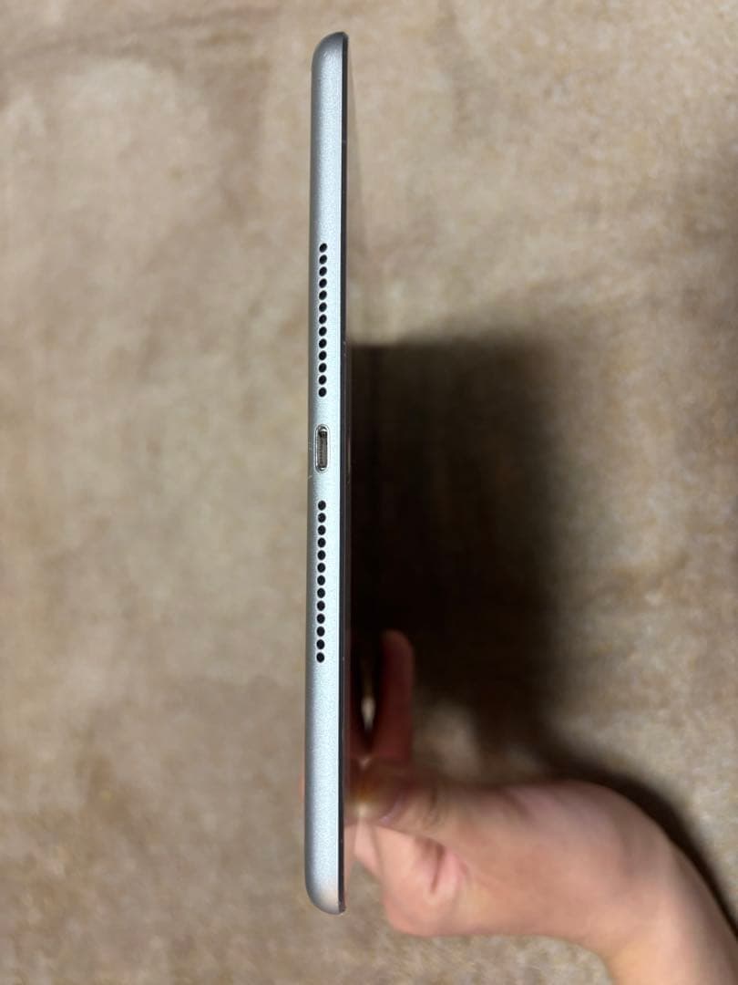 iPad（ 第5世代/2017）Cellular SIMロック解除済み