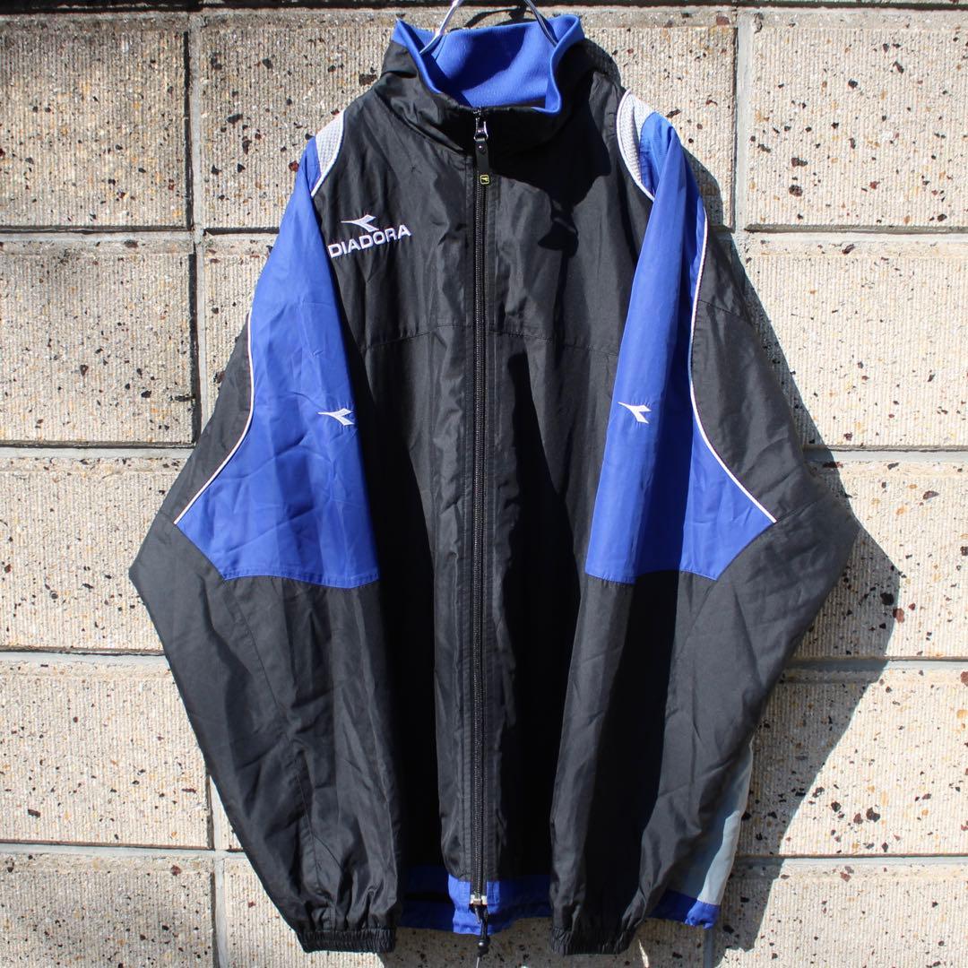 DIADORA 各所ロゴ刺繍入り 大きめ 2枚生地 古着 フルジップジャケット