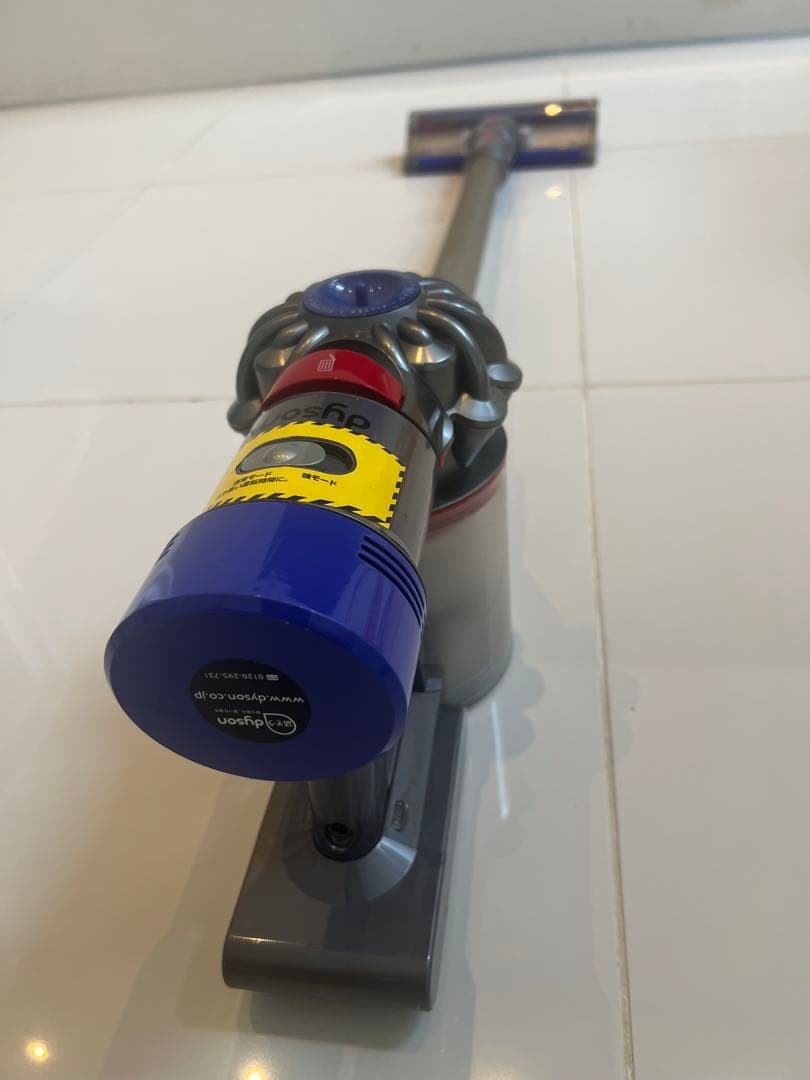 Dyson sv10 スティッククリーナー 本体