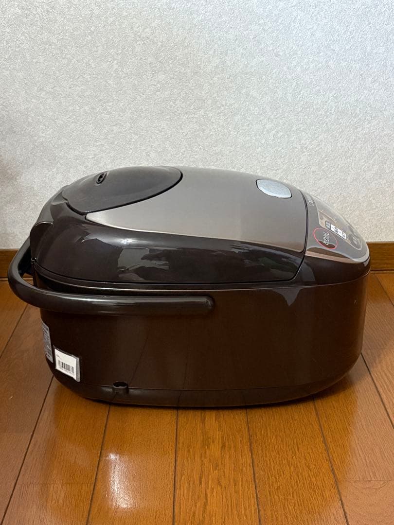 新品　ZOJIRUSHI NW-VC18-TA IH炊飯1升炊
