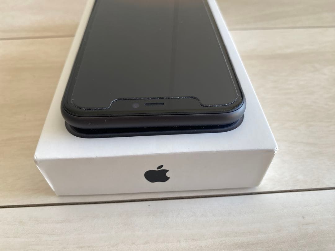 iPhone11 ほぼ未使用品 訳あり ジャンク品 リンゴループ SIMフリー