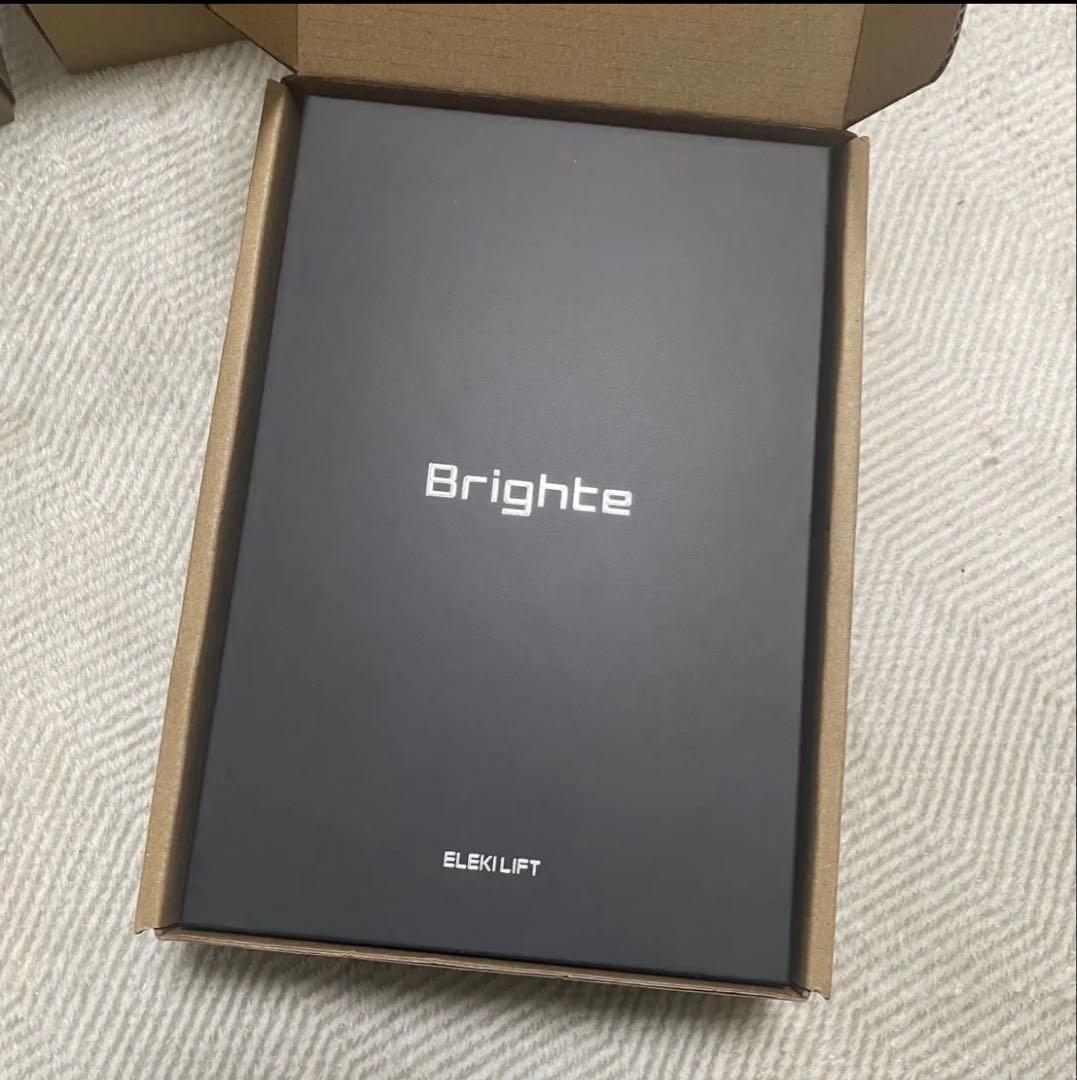 【新品未使用】Brighte ELEKI LIFT リフト美顔器 佐々木希モデル