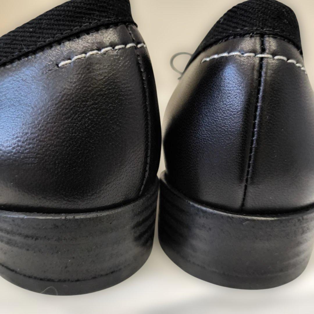 Maison Margiela MM6 ブラックフラットシューズ