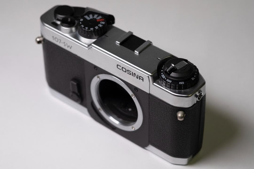 フィルムカメラ Cosina 107-SW (Rare Bessa-L Model)