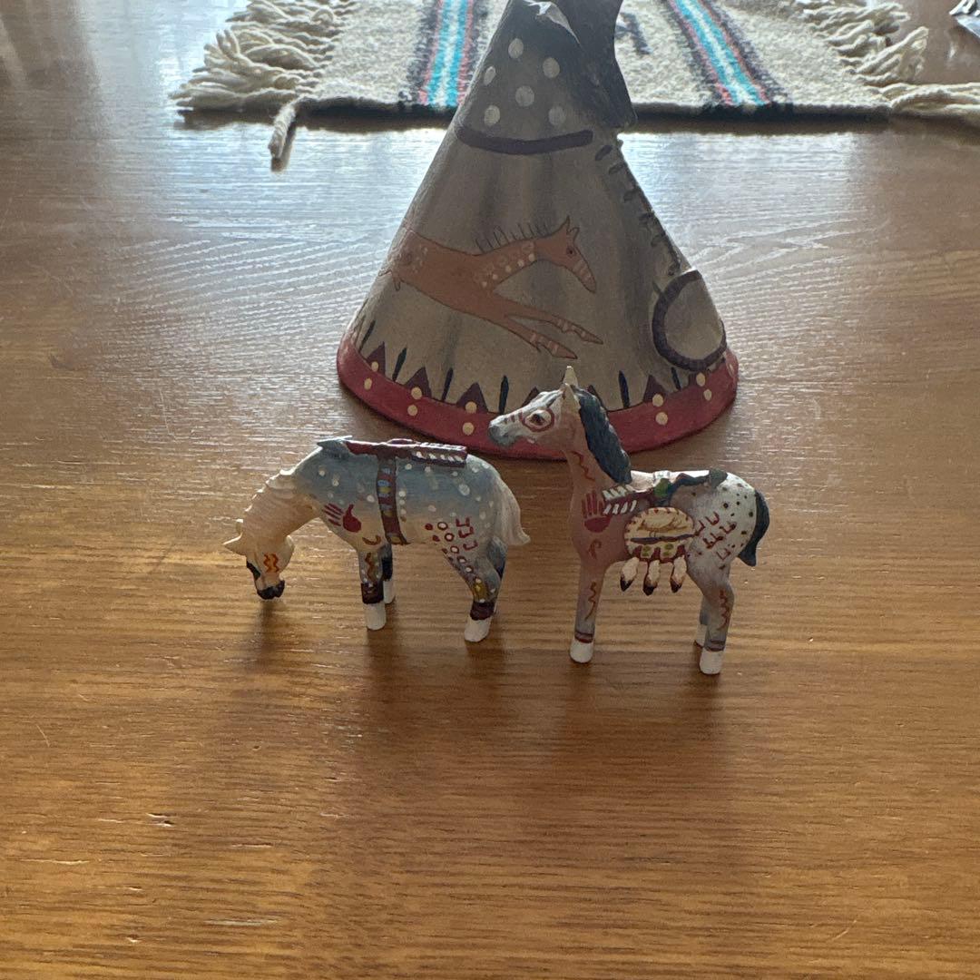 Robert Shieldsネイティブアメリカン置物