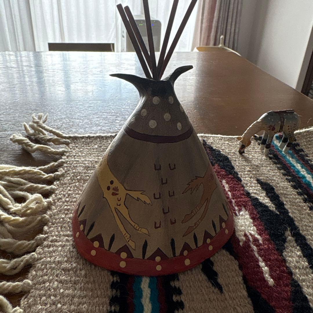 Robert Shieldsネイティブアメリカン置物