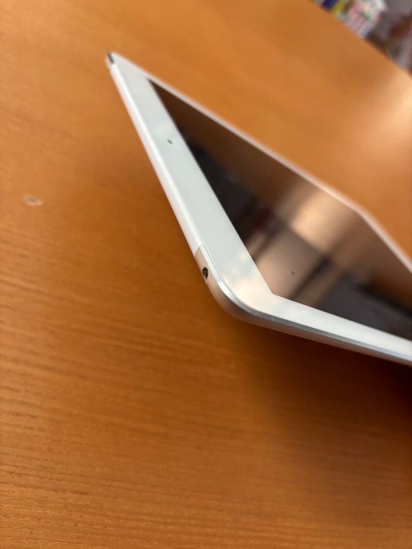 Apple iPad Air2 128GB WiFi シルバー　カバー付き