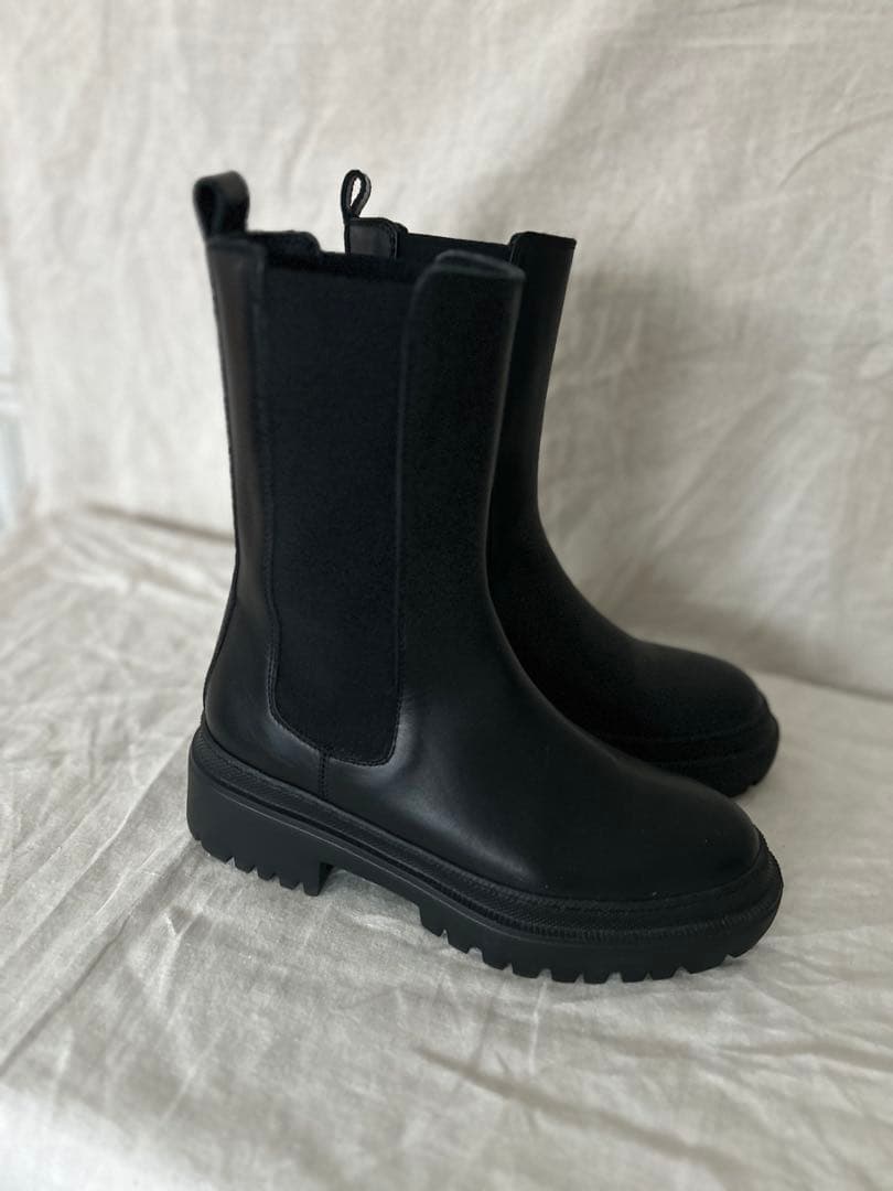 TOMORROWLAND ライトラバーソール サイドゴアブーツ