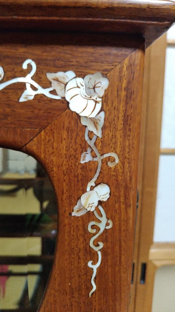 ※龍神※龍爪※最高級家具※幸運を招き入れ掴むクロウ&ボウル最高級木製ガラス3扉