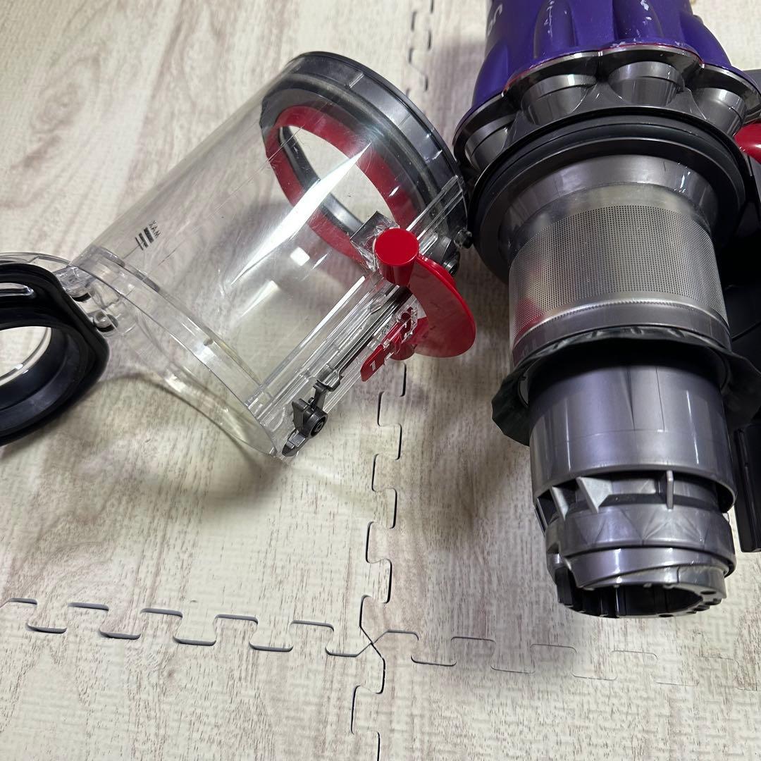 dyson ダイソン デジタルスリム フラフィ掃除機 SV18
