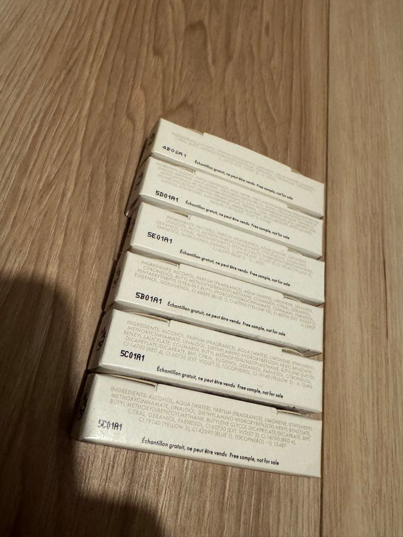 新宿未使用　ルイ・ヴィトン　香水サンプル　6本セット