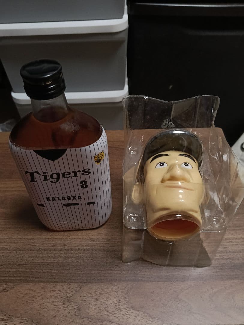 阪神タイガース2003年優勝記念ウイスキー 片岡篤史ビッグヘッド付き限定品箱あり