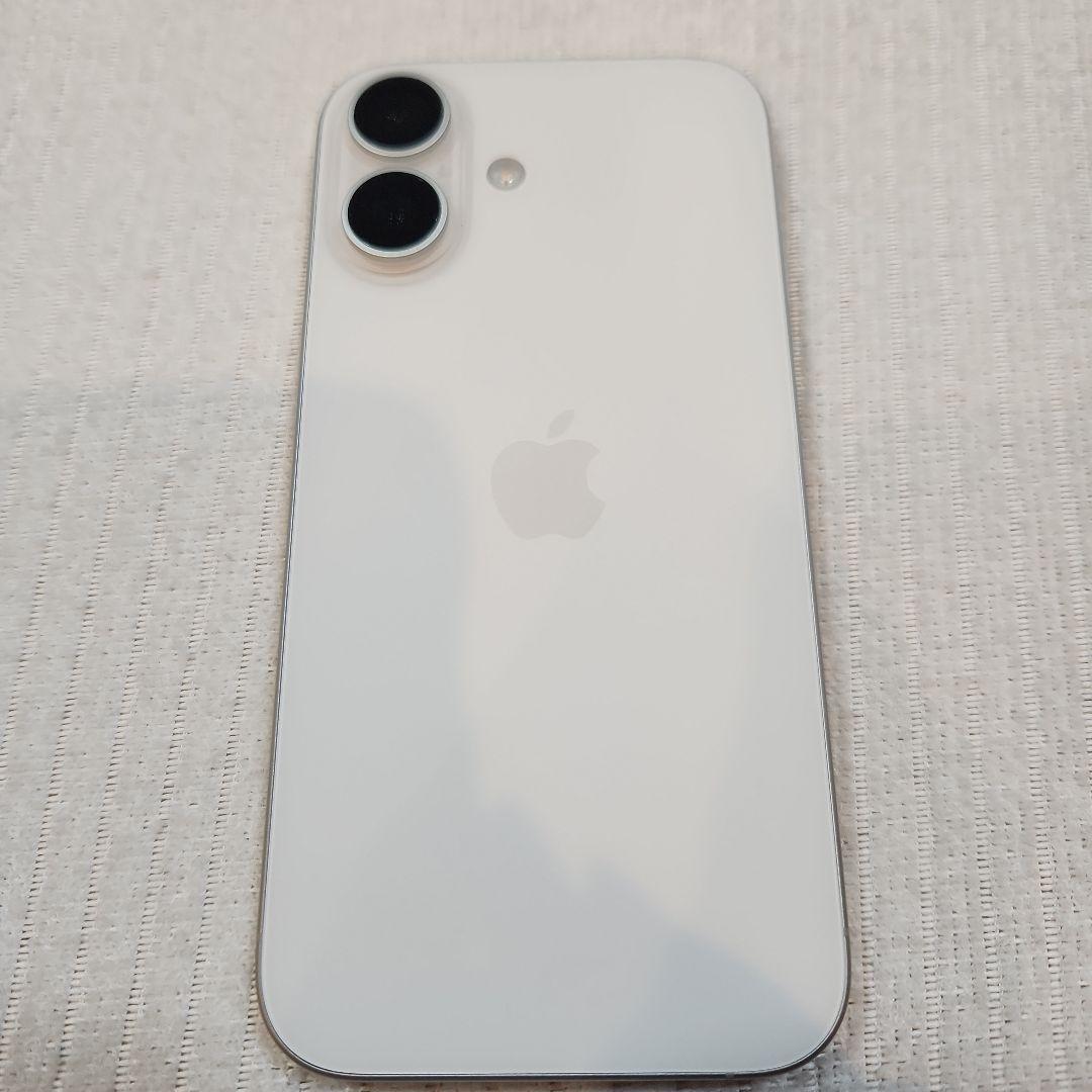 iPhone 16 ホワイト 本体256GB 極美品
