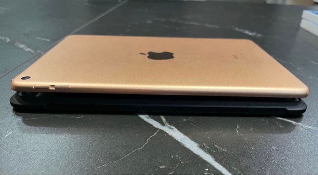 c*n様 カ*a様 iPad mini 64GB 第5世代 ゴールド