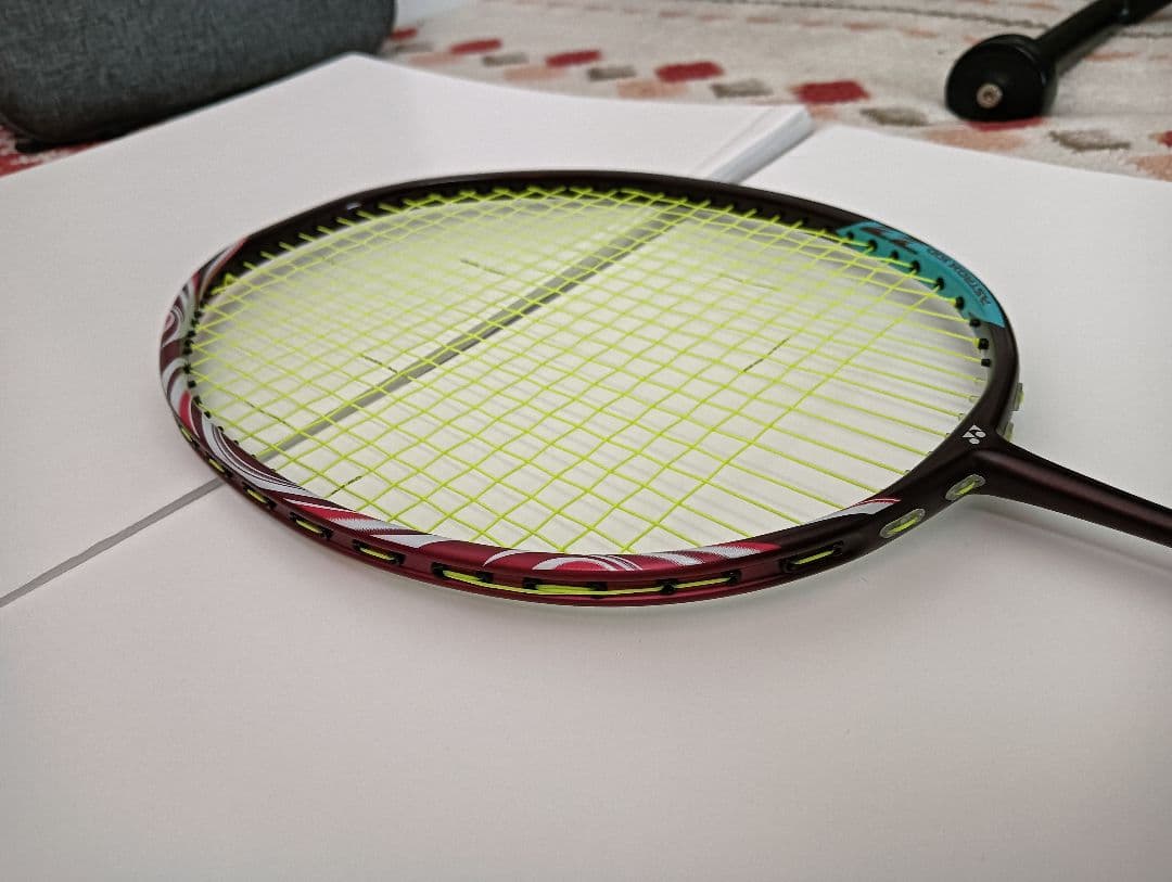ラケット YONEX ASTROX100zz 4ug6