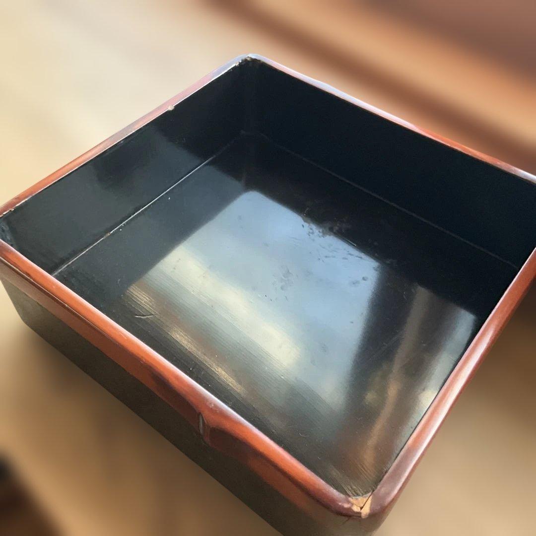古い木製 三段重箱 黒・茶色 持ち手付き