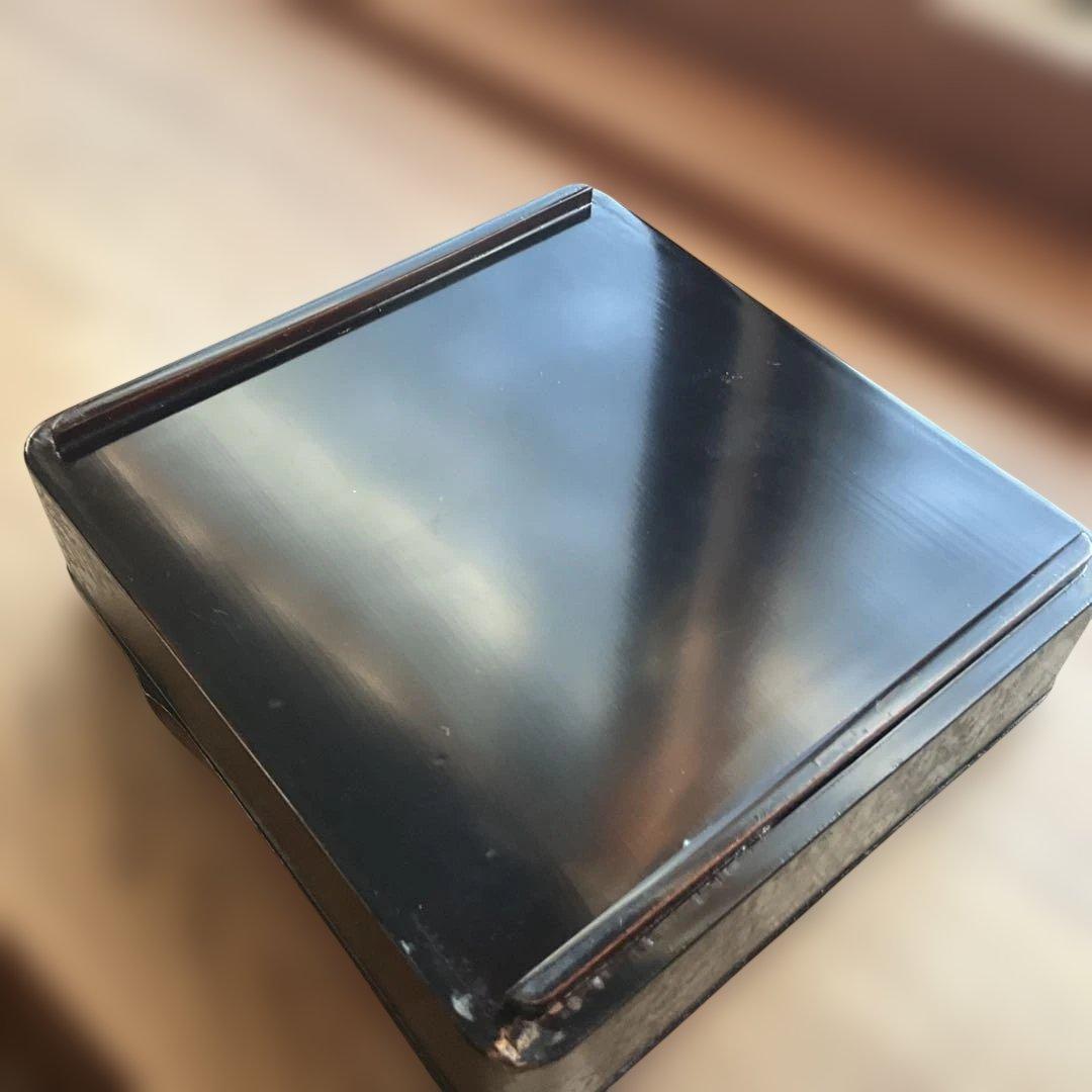 古い木製 三段重箱 黒・茶色 持ち手付き