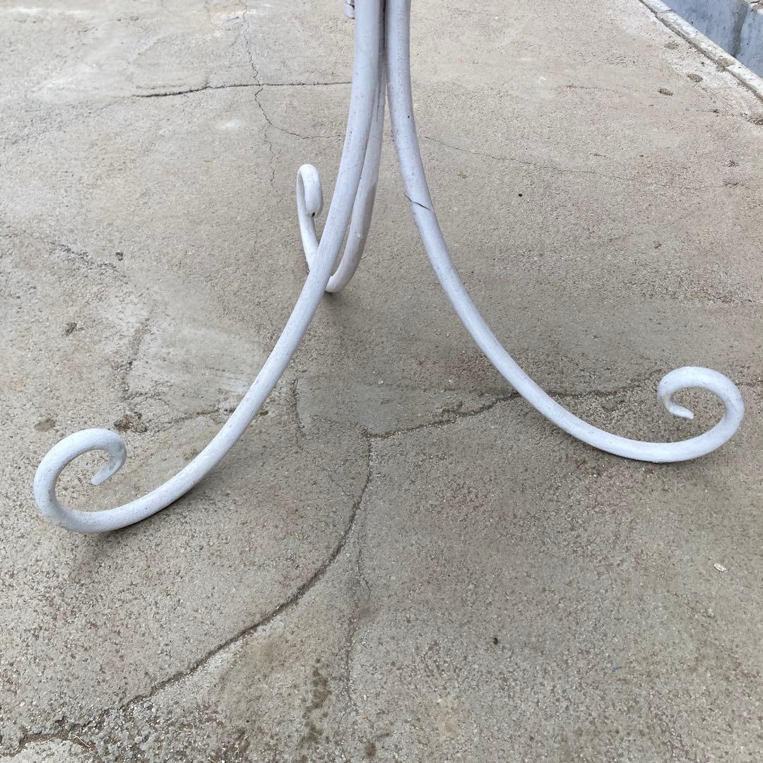 の*く様 白 アイアン ガーデンテーブル コーヒーテーブル　金属製 ビンテージ