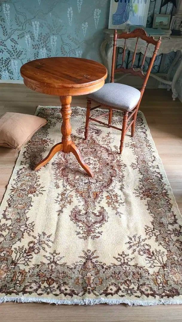 トルコヴィンテージラグ　122×209　メダリオン　ベージュブラウン×グレー