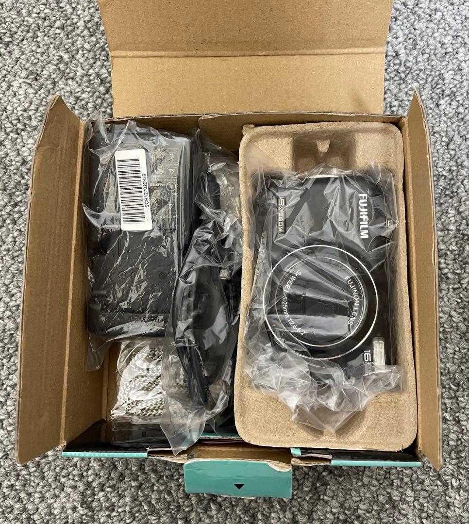 FUJIFILM FINEPIX JX400 ブラック