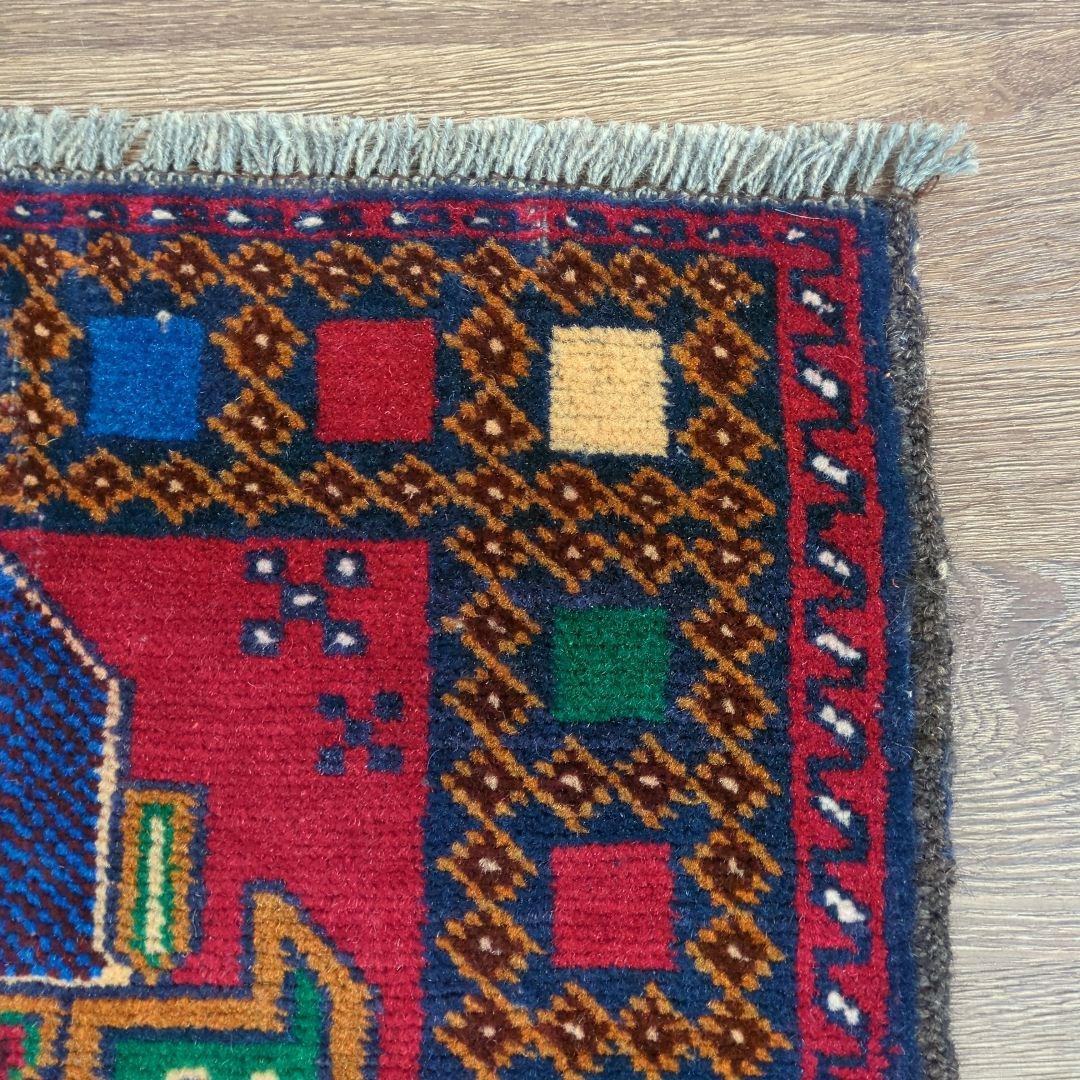 アフガニスタン絨毯　バルーチ　ヴィンテージラグ　トライバルラグ　ウール