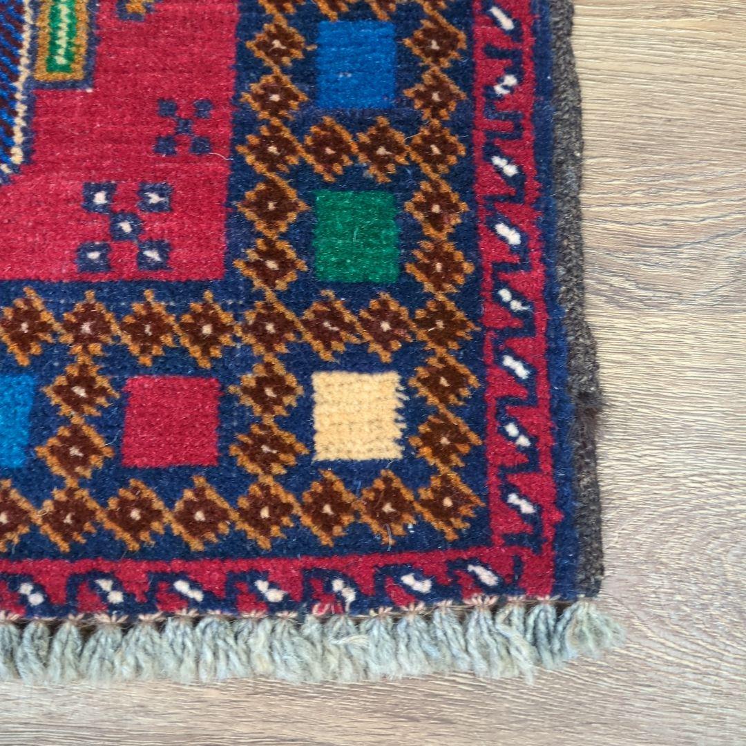 アフガニスタン絨毯　バルーチ　ヴィンテージラグ　トライバルラグ　ウール