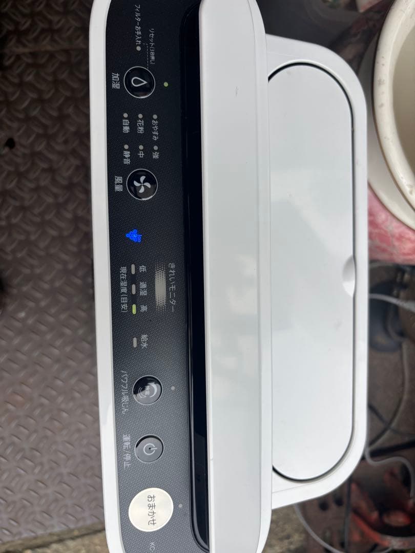 SHARP 加湿空気清浄機 ホワイト　KC-40TH7-W 2023年製