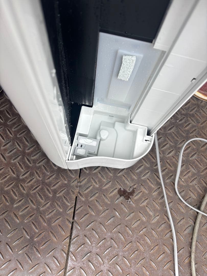 SHARP 加湿空気清浄機 ホワイト　KC-40TH7-W 2023年製