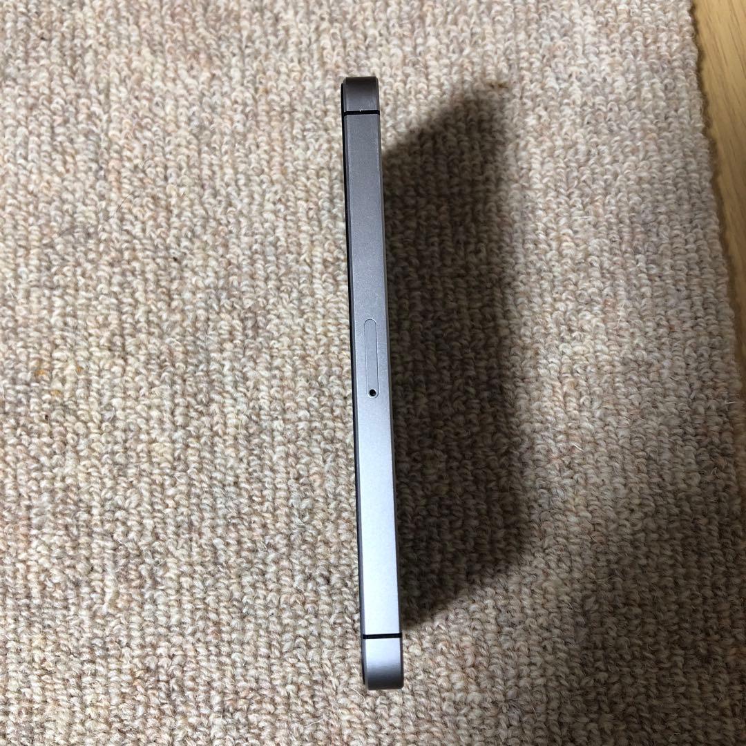 iPhone SE ウッドケース付き