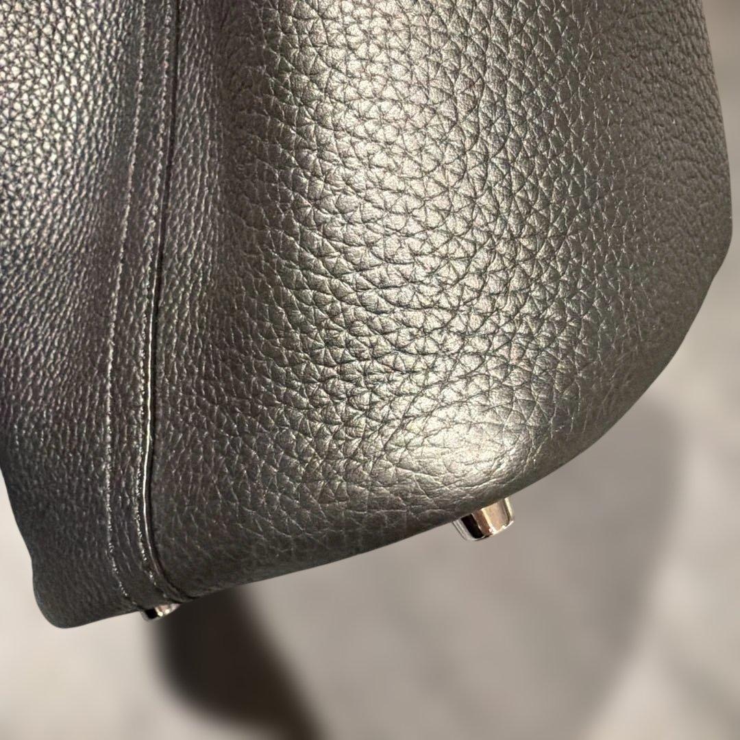 本革　レザー　キューブバッグ PM ブラック×シルバー